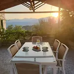Mani Hill House * Gythio