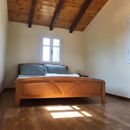 Mani Hill House Holiday home *