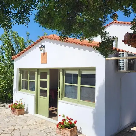 Mani Hill House 別荘 ギシオ