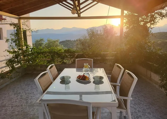 Mani Hill House * Гитион