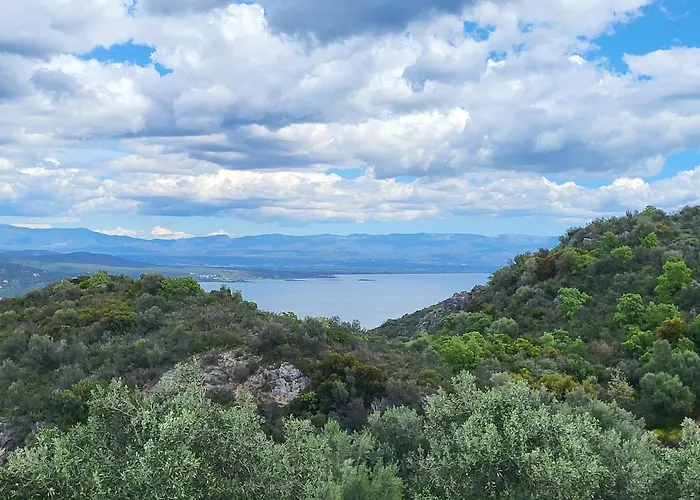 Holiday home Mani Hill House Gythio