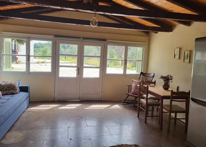 Mani Hill House Дом отдыха